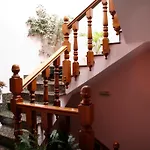 Vicente Risco Hotel *
