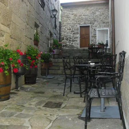 Szálloda Vicente Risco Castro Caldelas