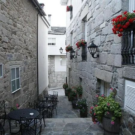 Vicente Risco فندق كاسترو كالديلاس