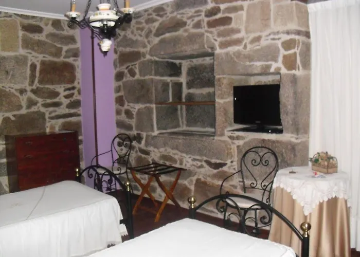 Vicente Risco Otel *