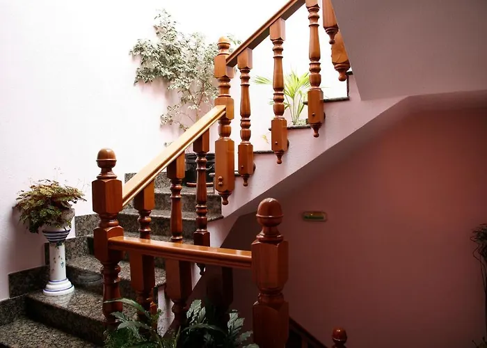 Vicente Risco Hotel *