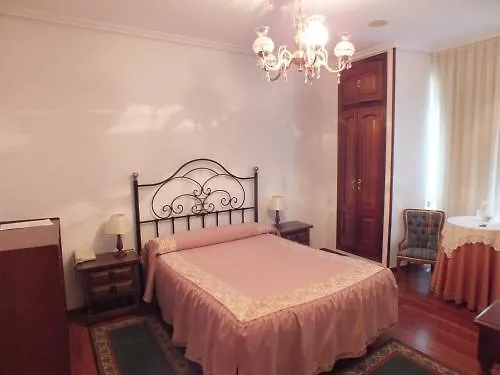 Hotel Vicente Risco Castro Caldelas